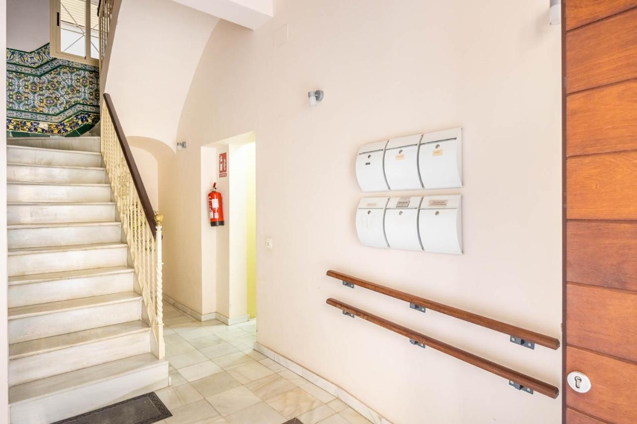 Apartamento Hercules - Vacacional Sevilla Екстериор снимка