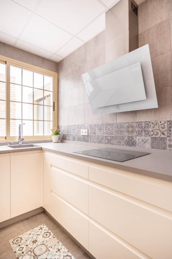 Apartamento Hercules - Vacacional Sevilla Екстериор снимка